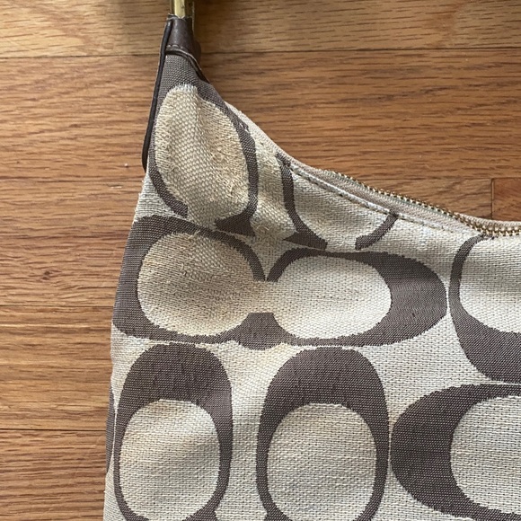 Authentic Coach Signature Hobo Shoulder Bag in Beige & Brown w/Light Blue Lining - Picture 8 of 14